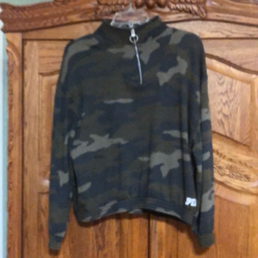 Victoria’s secret pink pullover sweatshirt